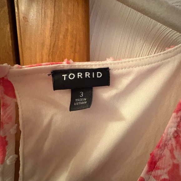 Torrid Cream and Pink Floral Mini Clipdot Mini Babydoll Dress Size 3 - Picture 6 of 6
